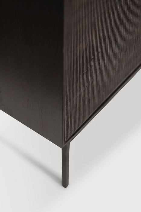 Grooves sideboard