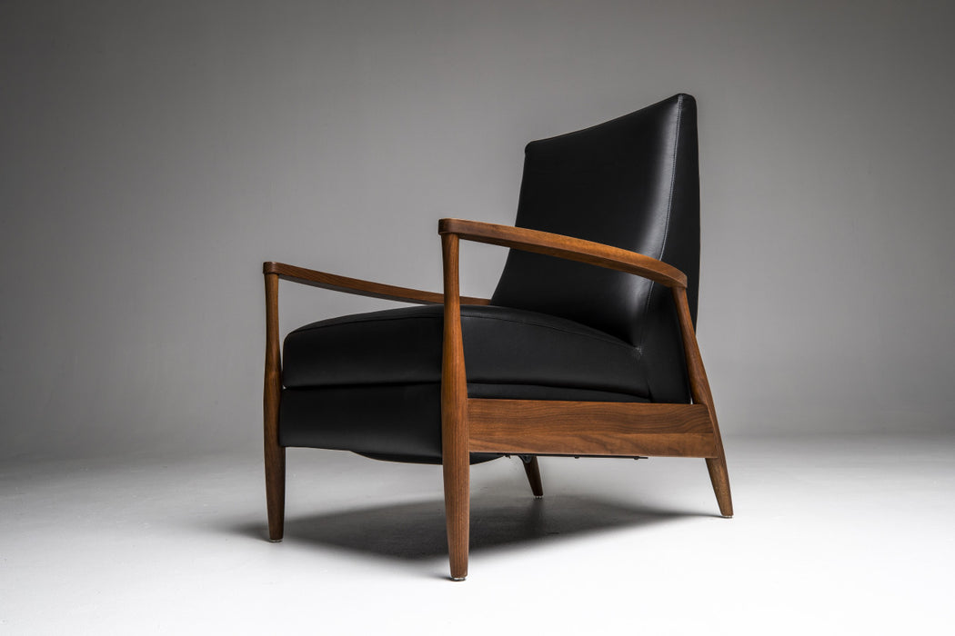 Aston Recliner - Showroom