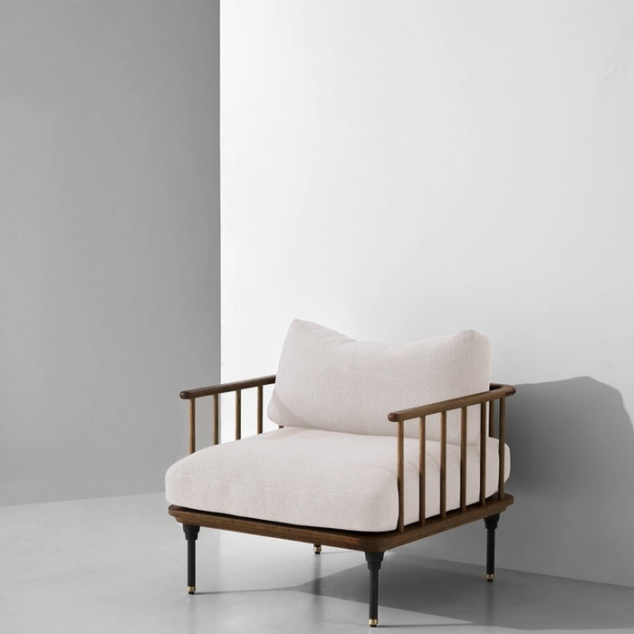 DISTRIKT OCCASIONAL CHAIR
