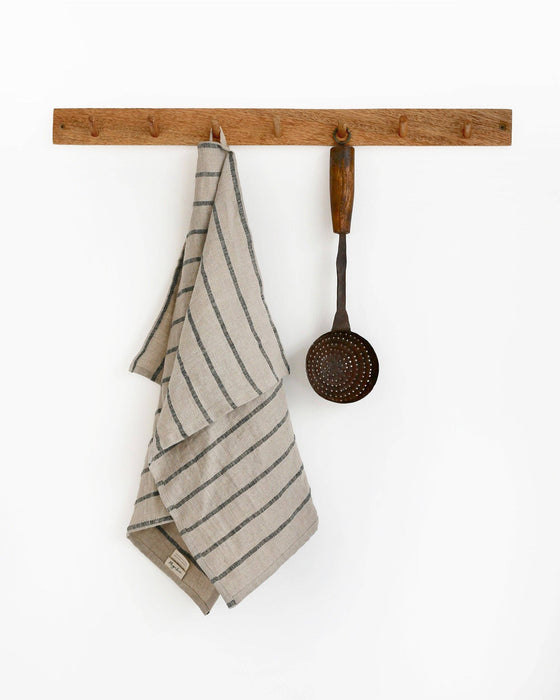 Linen tea towel in Subtle lines | Kitchen towel: 20x27'' (50x70cm)