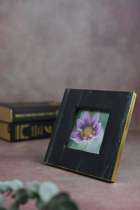 Picture Frame Small: Fits 3.5x3.5" Photo BLACK/BRASS