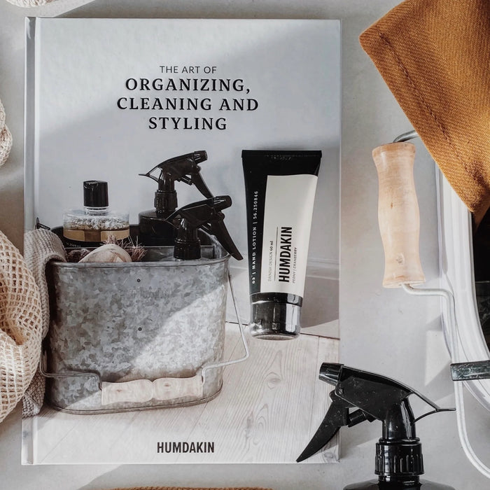 Humdakin Book: The Art of Organizing, Cleaning, & Styling