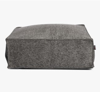 Silky Pouf